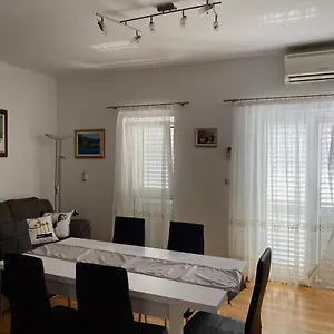  Apartament Apartman Nives