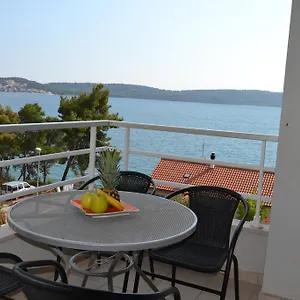 apartment-gabi-trogir.splithotels.org/