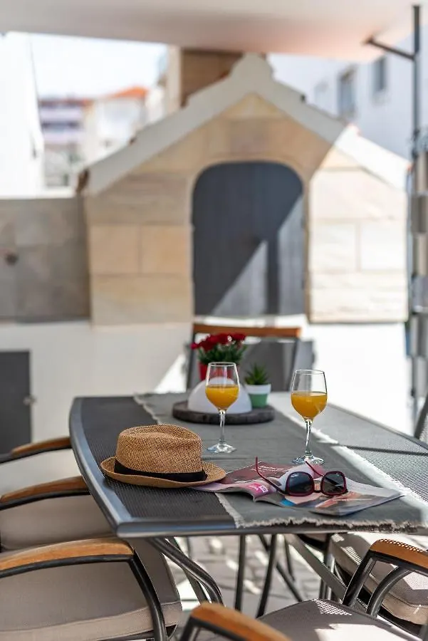 Apartment Radic-Perfect Location For Summer Activities Trogir Kroatien